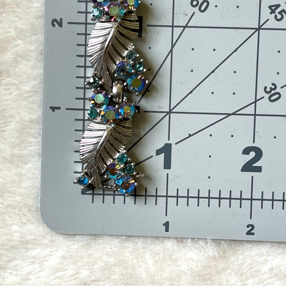 CROWN TRIFARI | Vtg | Blue Aurora Borealis (AB) Crystals Rhinestones 7" Bracelet - Picture 9 of 14